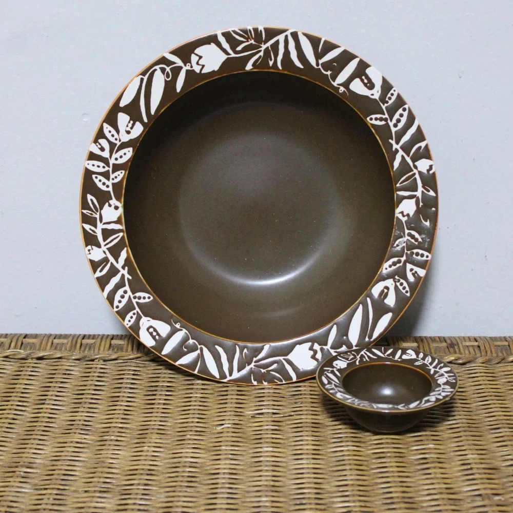 Williams Sonoma.  Mahogany Brown Serving Bowl with Matching Dip Cup.  Set of two